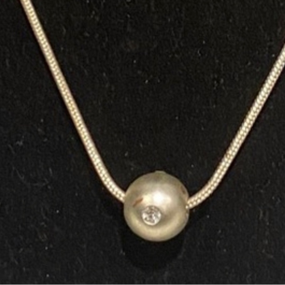 Elegant Silver Necklace 3 crystal on pendant with earrings - Picture 6 of 6